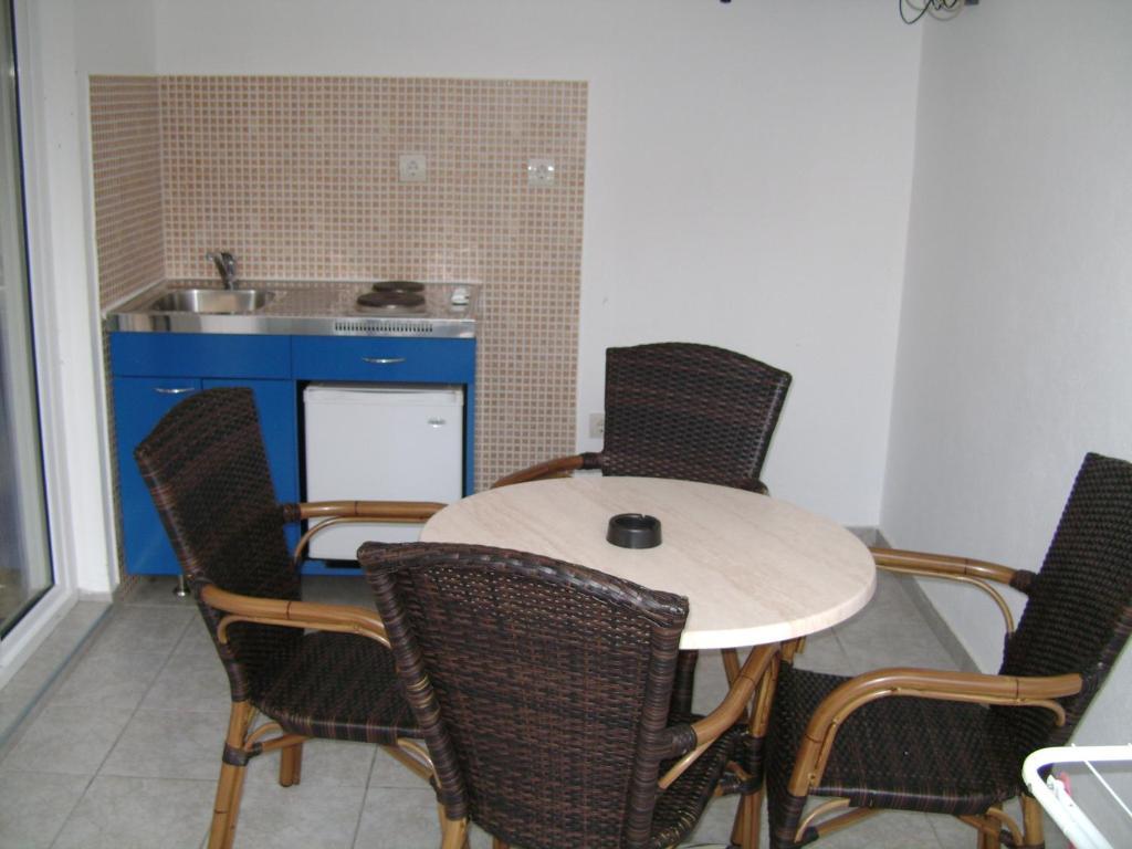 Guest House Ckuljevic Budva Bilik gambar